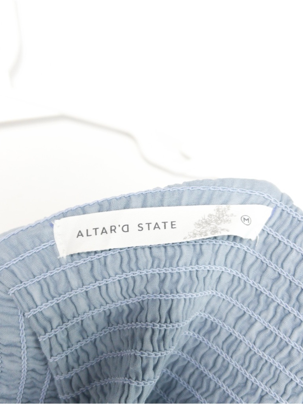 Altar'd State Baby Blue Puff Sleeve Fully Smocked Marcella Crop Top Womens M - Picture 11 of 13